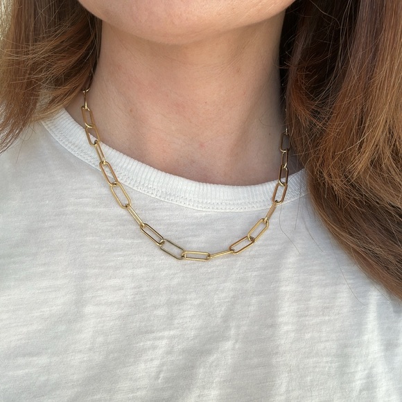 Miranda Frye paper clip necklace - Picture 2 of 3